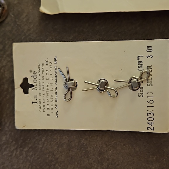 VTG Silver Coat of Arms Crest Uniform Metal Buttons 5/8" - Picture 8 of 8